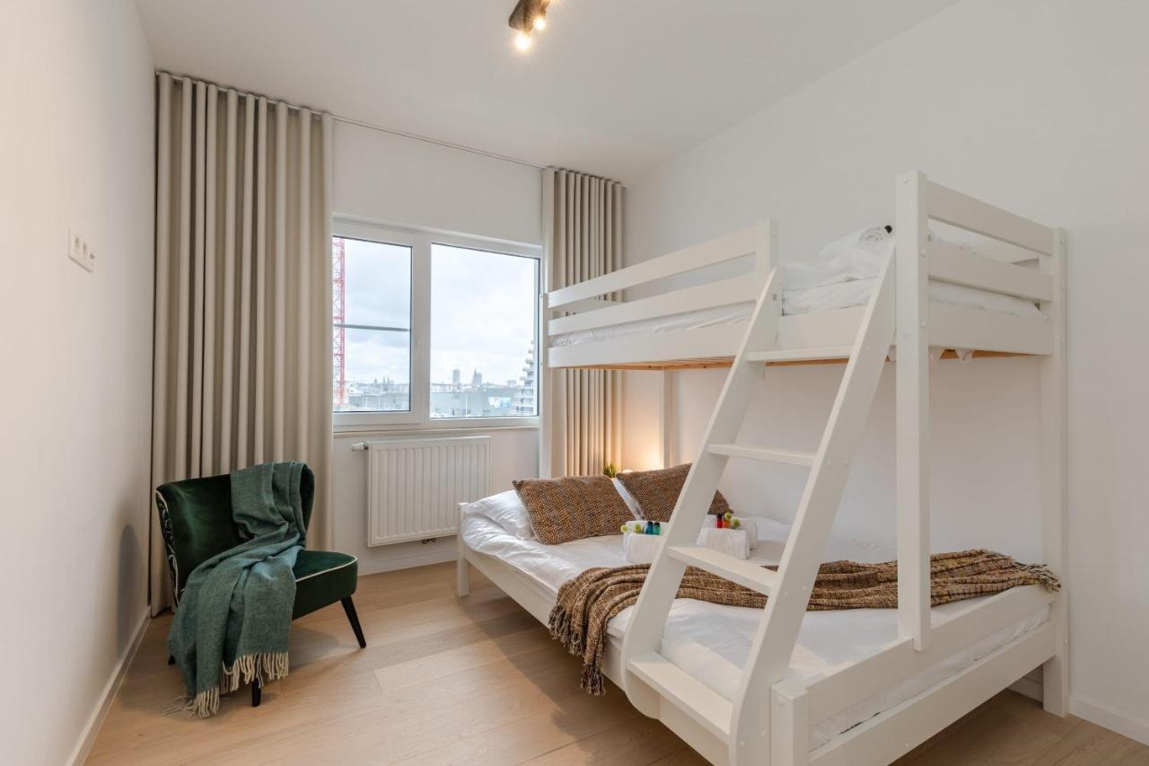 Recently Renovated, Luxury Near The