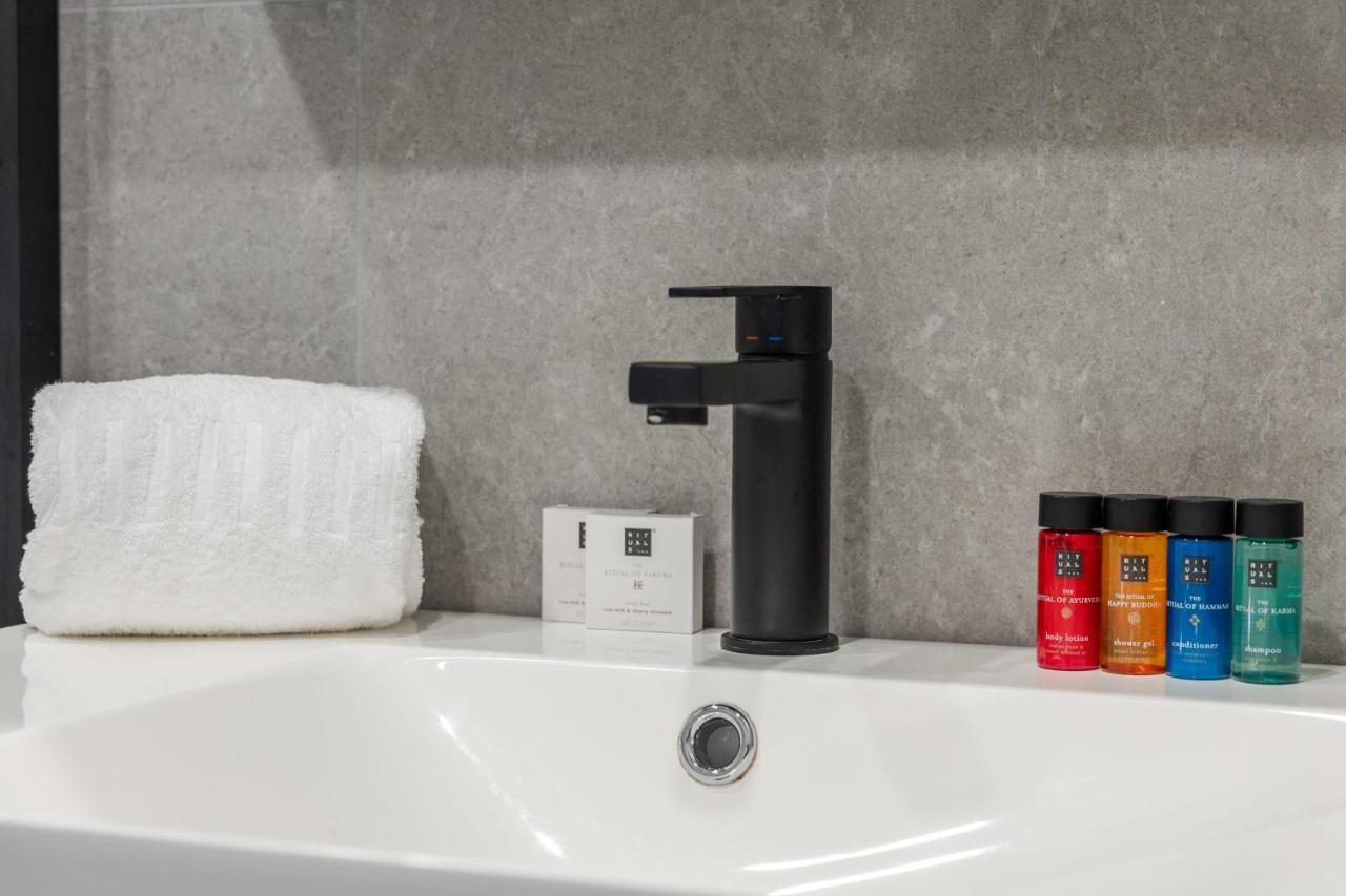 Recently Renovated, Luxury Near The *